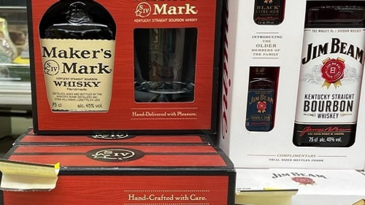 Makers Mark 46 Gift Pack With 2 Leather Coasters - Holiday Wine Cellar